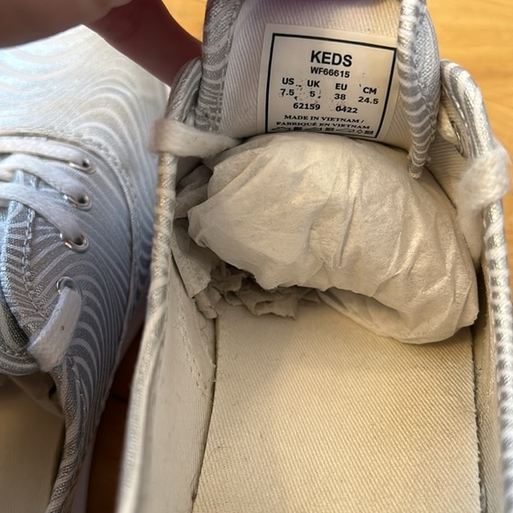 Keds sneakers 7.5 - Picture 10 of 12